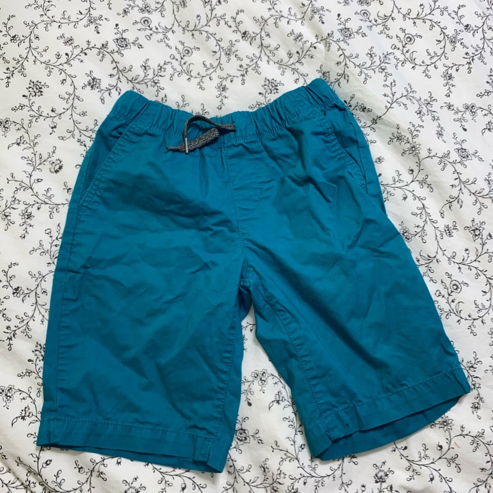 Old Navy flat front pull on shorts